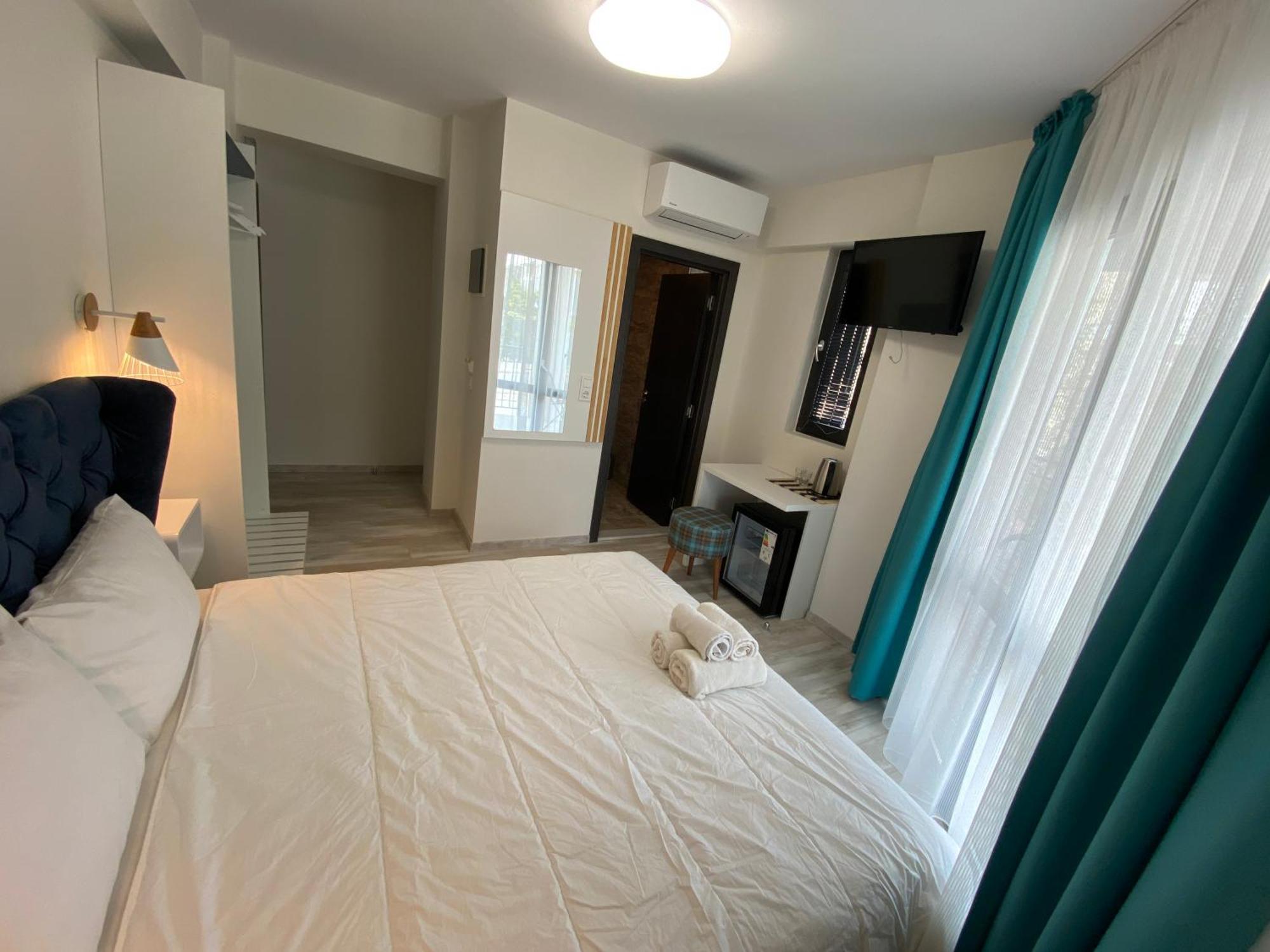 Opalium Beach Front Suites ポトス エクステリア 写真