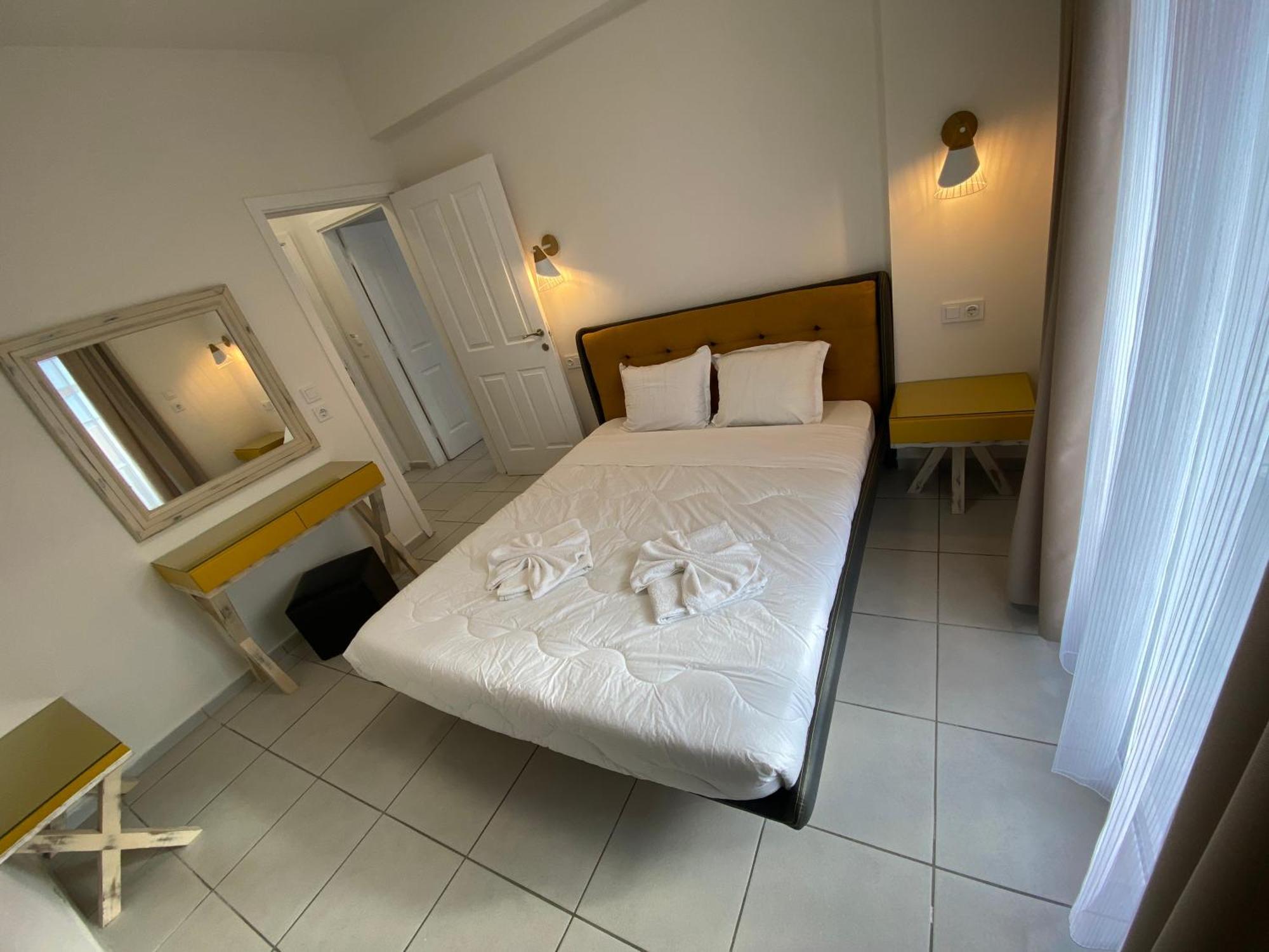 Opalium Beach Front Suites ポトス エクステリア 写真