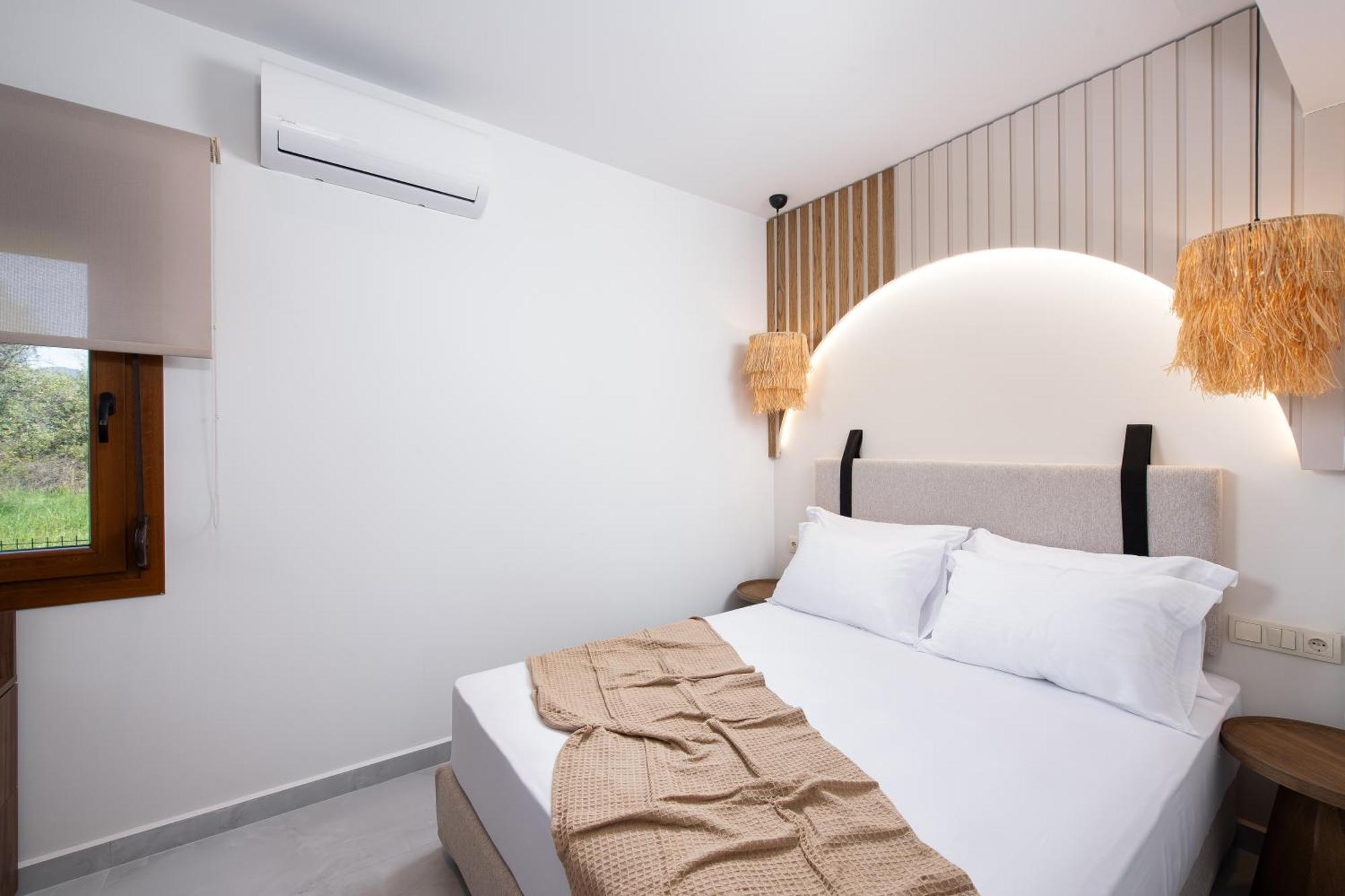 Opalium Beach Front Suites ポトス エクステリア 写真
