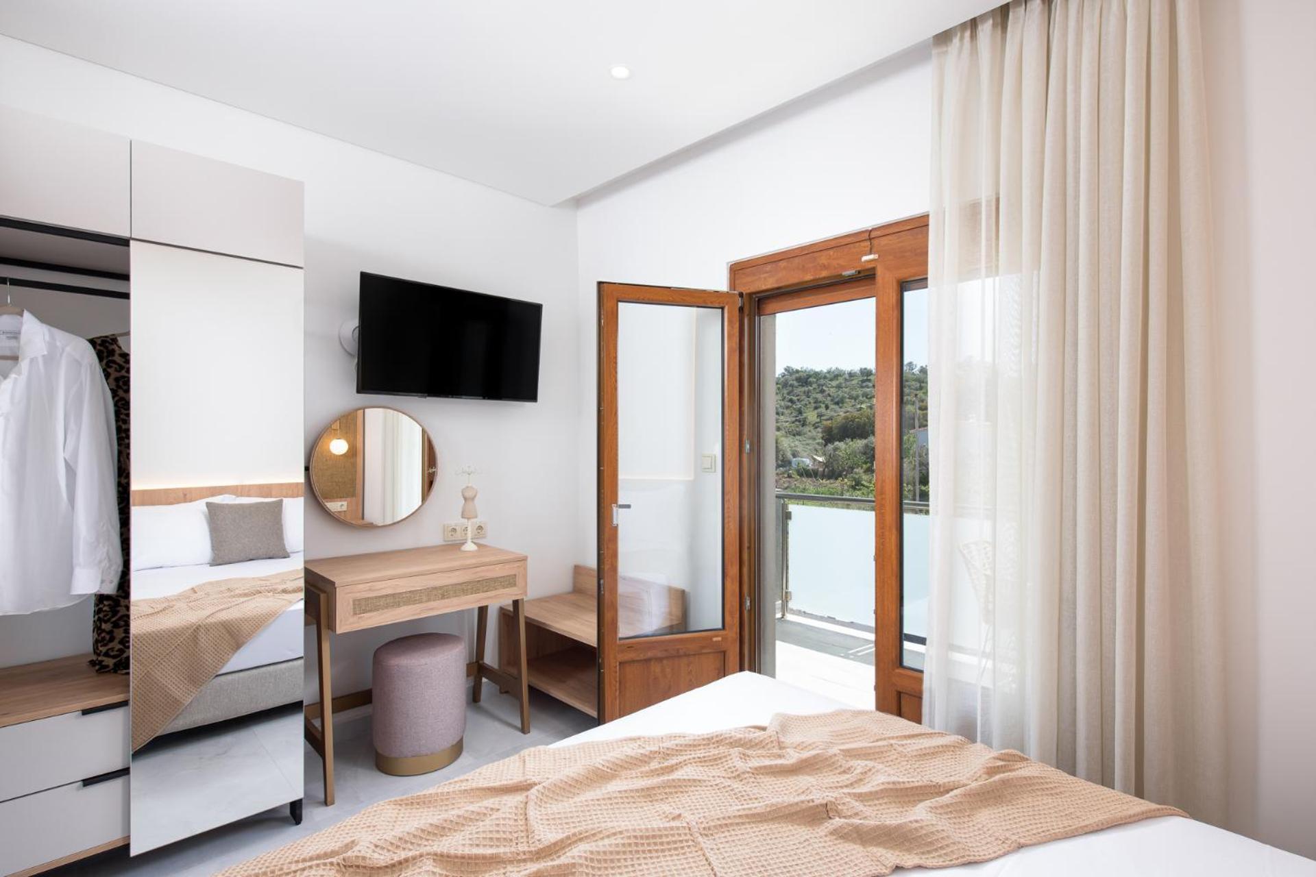 Opalium Beach Front Suites ポトス エクステリア 写真